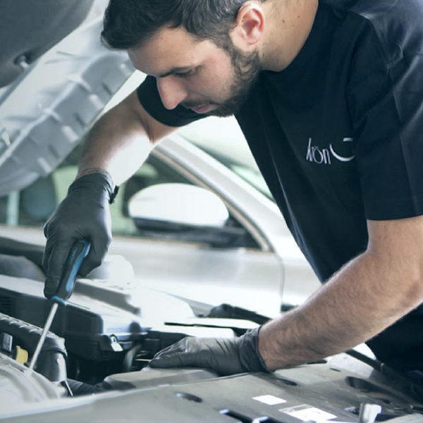 diseño web en wordpress para talleres kron auto